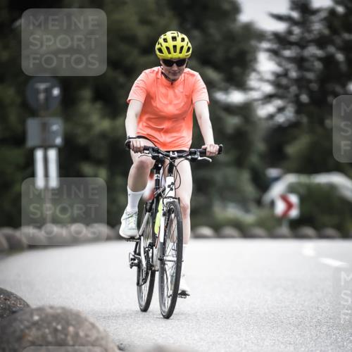 21.06.2026 - 29. Vierlanden-Triathlon H.Heesch http://msf.ph/oto/9858305 21.06.2026 10:30:32 Radfahren 307, 355, 365, 556, 579 meine-sportfotos.de