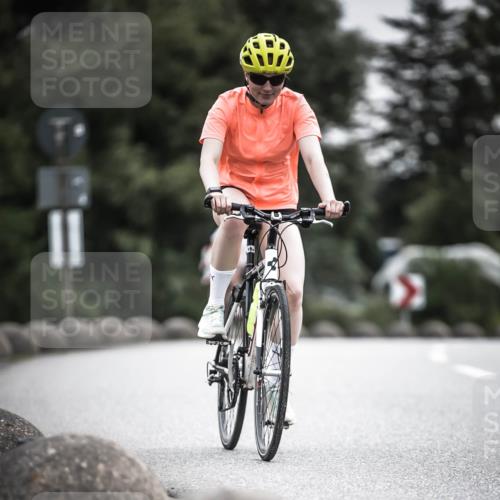21.06.2026 - 29. Vierlanden-Triathlon H.Heesch http://msf.ph/oto/9858310 21.06.2026 10:30:32 Radfahren 307, 355, 365, 556, 579 meine-sportfotos.de