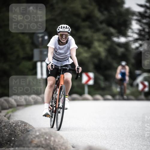 21.06.2026 - 29. Vierlanden-Triathlon H.Heesch http://msf.ph/oto/9858313 21.06.2026 10:30:36 Radfahren 158, 307, 556, 579 meine-sportfotos.de