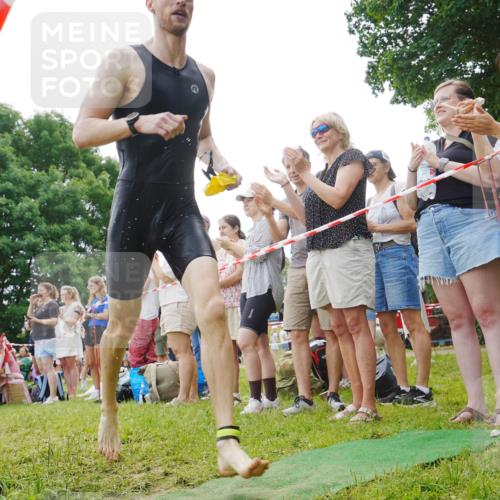21.06.2026 - 29. Vierlanden-Triathlon LAZAROV Photography http://msf.ph/oto/9858331 21.06.2026 10:53:12 Schwimmen 706 meine-sportfotos.de