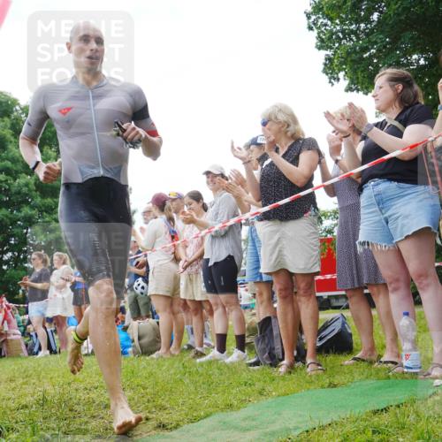 21.06.2026 - 29. Vierlanden-Triathlon LAZAROV Photography http://msf.ph/oto/9858351 21.06.2026 10:55:07 Schwimmen 97 meine-sportfotos.de