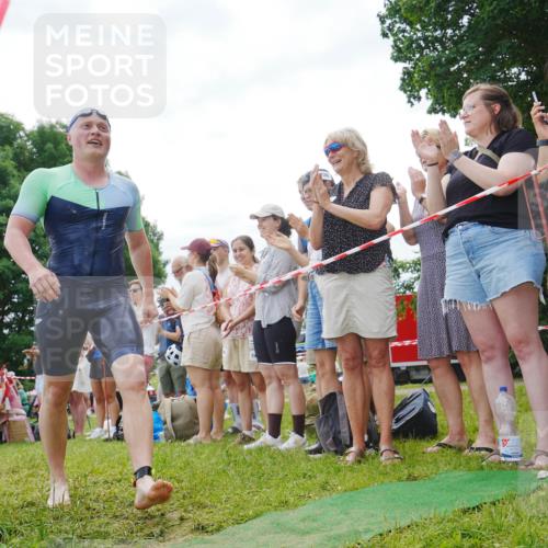 21.06.2026 - 29. Vierlanden-Triathlon LAZAROV Photography http://msf.ph/oto/9858355 21.06.2026 10:55:12 Schwimmen 97, 679 meine-sportfotos.de