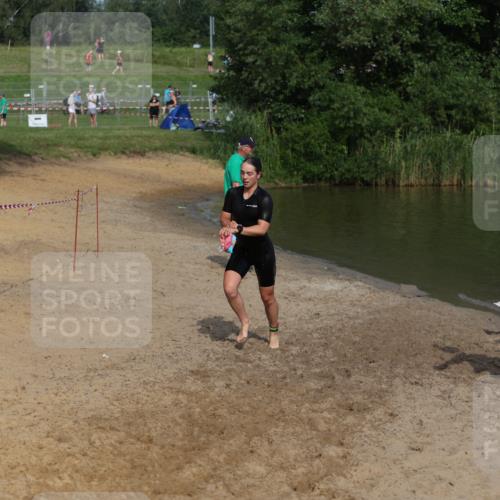 21.06.2026 - 29. Vierlanden-Triathlon Andreas Tolksdorf http://msf.ph/oto/9858364 21.06.2026 09:03:21 Schwimmen 241, 261 meine-sportfotos.de