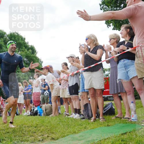 21.06.2026 - 29. Vierlanden-Triathlon LAZAROV Photography http://msf.ph/oto/9858375 21.06.2026 10:55:49 Schwimmen 637, 663, 739, 742, 753 meine-sportfotos.de