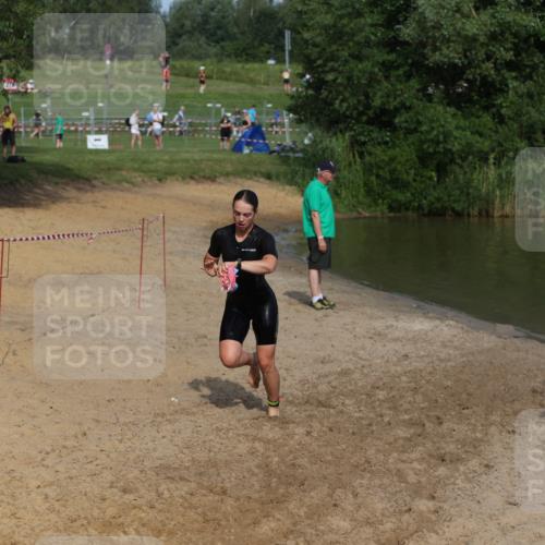 21.06.2026 - 29. Vierlanden-Triathlon Andreas Tolksdorf http://msf.ph/oto/9858405 21.06.2026 09:03:21 Schwimmen 241, 261 meine-sportfotos.de