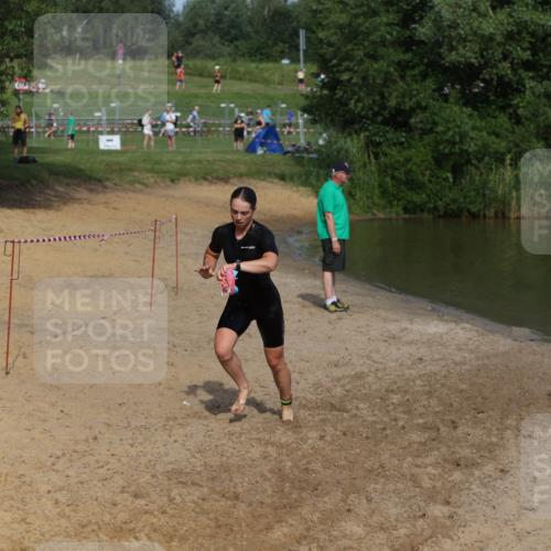 21.06.2026 - 29. Vierlanden-Triathlon Andreas Tolksdorf http://msf.ph/oto/9858411 21.06.2026 09:03:21 Schwimmen 241, 261 meine-sportfotos.de