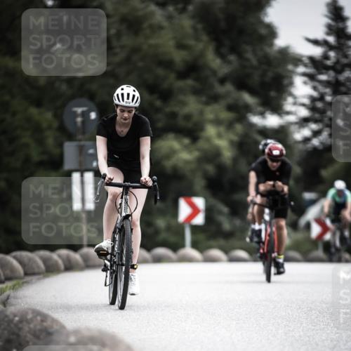 21.06.2026 - 29. Vierlanden-Triathlon H.Heesch http://msf.ph/oto/9858415 21.06.2026 10:30:43 Radfahren 158, 174, 192, 314, 366, 512, 534, 559, 586 meine-sportfotos.de