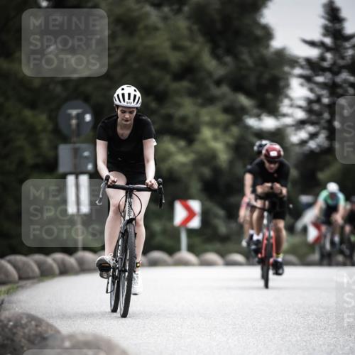 21.06.2026 - 29. Vierlanden-Triathlon H.Heesch http://msf.ph/oto/9858420 21.06.2026 10:30:43 Radfahren 158, 174, 192, 314, 366, 512, 534, 559, 586 meine-sportfotos.de