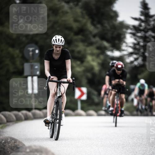 21.06.2026 - 29. Vierlanden-Triathlon H.Heesch http://msf.ph/oto/9858423 21.06.2026 10:30:43 Radfahren 158, 174, 192, 314, 366, 512, 534, 559, 586 meine-sportfotos.de