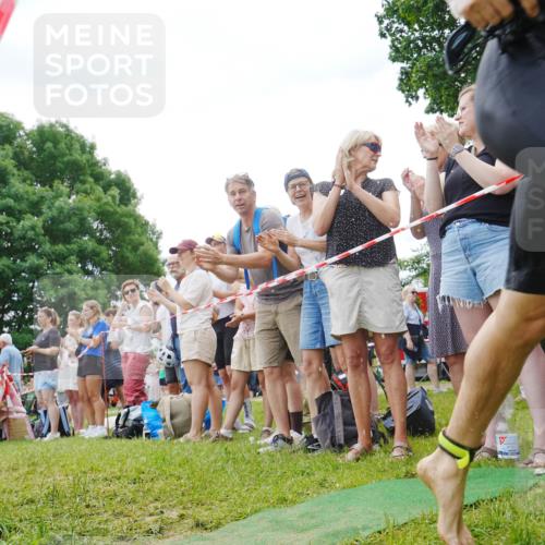 21.06.2026 - 29. Vierlanden-Triathlon LAZAROV Photography http://msf.ph/oto/9858424 21.06.2026 10:57:18 Schwimmen 701, 726, 740 meine-sportfotos.de