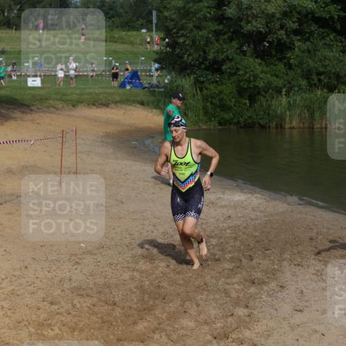 21.06.2026 - 29. Vierlanden-Triathlon Andreas Tolksdorf http://msf.ph/oto/9858433 21.06.2026 09:03:28 Schwimmen 241, 288 meine-sportfotos.de