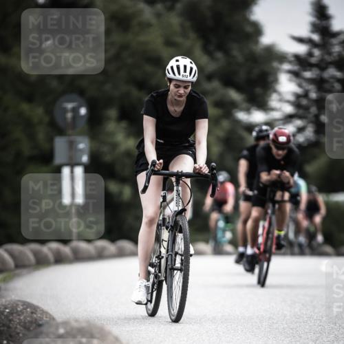 21.06.2026 - 29. Vierlanden-Triathlon H.Heesch http://msf.ph/oto/9858442 21.06.2026 10:30:43 Radfahren 158, 174, 192, 314, 366, 512, 534, 559, 586 meine-sportfotos.de
