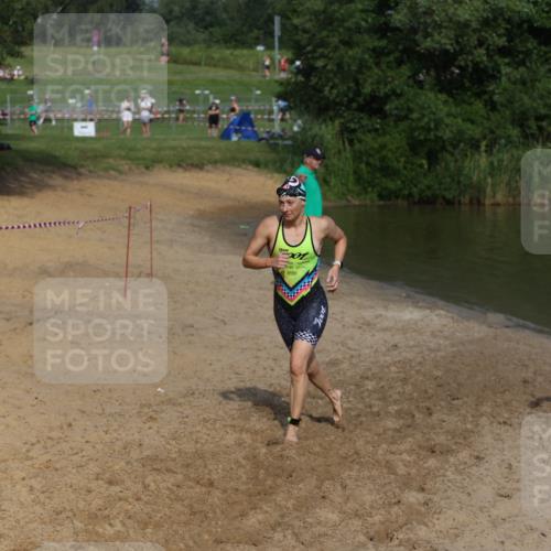 21.06.2026 - 29. Vierlanden-Triathlon Andreas Tolksdorf http://msf.ph/oto/9858448 21.06.2026 09:03:29 Schwimmen 241, 288 meine-sportfotos.de
