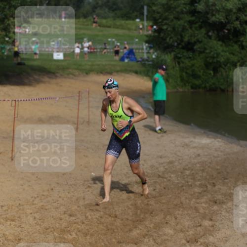 21.06.2026 - 29. Vierlanden-Triathlon Andreas Tolksdorf http://msf.ph/oto/9858465 21.06.2026 09:03:29 Schwimmen 241, 288 meine-sportfotos.de