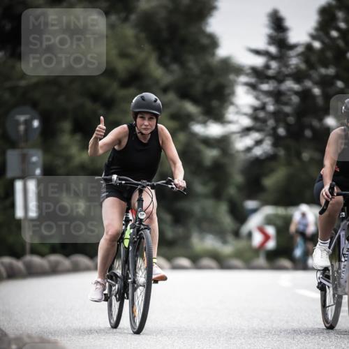 21.06.2026 - 29. Vierlanden-Triathlon H.Heesch http://msf.ph/oto/9858509 21.06.2026 10:30:49 Radfahren 142, 174, 294, 314, 366, 534, 559, 586 meine-sportfotos.de