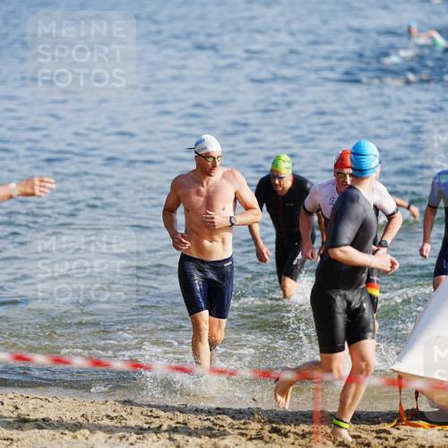 21.06.2026 - 29. Vierlanden-Triathlon LAZAROV Photography http://msf.ph/oto/9858526 21.06.2026 08:13:14 Schwimmen  meine-sportfotos.de
