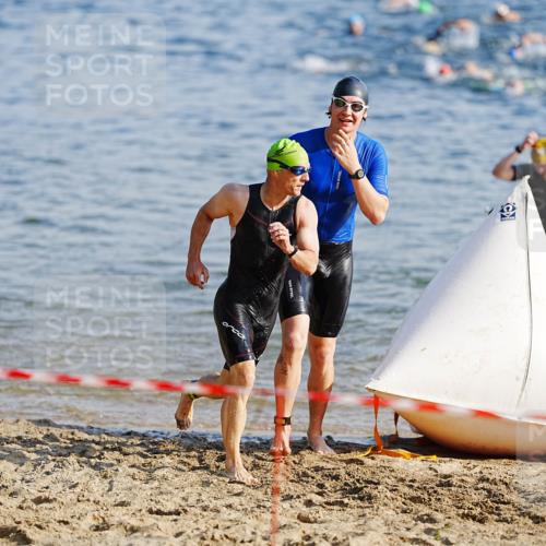 21.06.2026 - 29. Vierlanden-Triathlon LAZAROV Photography http://msf.ph/oto/9858549 21.06.2026 08:13:20 Schwimmen  meine-sportfotos.de