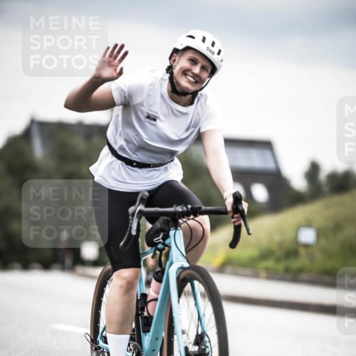 21.06.2026 - 29. Vierlanden-Triathlon H.Heesch http://msf.ph/oto/9858611 21.06.2026 10:30:57 Radfahren 142, 175, 360, 505, 523, 580, 623 meine-sportfotos.de
