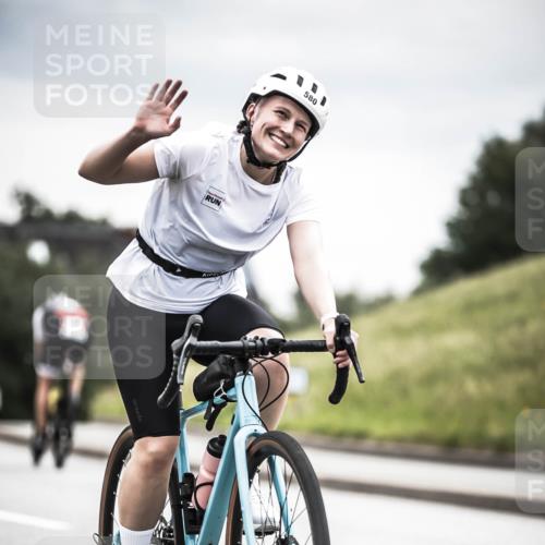 21.06.2026 - 29. Vierlanden-Triathlon H.Heesch http://msf.ph/oto/9858620 21.06.2026 10:30:57 Radfahren 142, 175, 360, 505, 523, 580, 623 meine-sportfotos.de