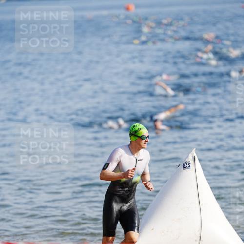 21.06.2026 - 29. Vierlanden-Triathlon LAZAROV Photography http://msf.ph/oto/9858652 21.06.2026 08:14:13 Schwimmen  meine-sportfotos.de