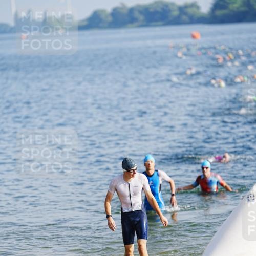 21.06.2026 - 29. Vierlanden-Triathlon LAZAROV Photography http://msf.ph/oto/9858680 21.06.2026 08:14:34 Schwimmen  meine-sportfotos.de