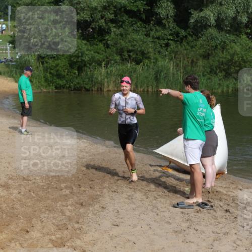 21.06.2026 - 29. Vierlanden-Triathlon Andreas Tolksdorf http://msf.ph/oto/9858786 21.06.2026 09:04:12 Schwimmen 244 meine-sportfotos.de