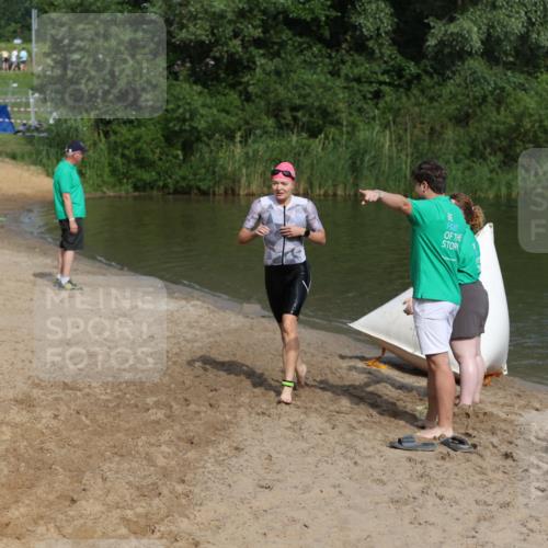 21.06.2026 - 29. Vierlanden-Triathlon Andreas Tolksdorf http://msf.ph/oto/9858794 21.06.2026 09:04:12 Schwimmen 244 meine-sportfotos.de