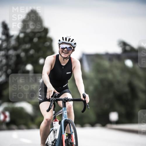 21.06.2026 - 29. Vierlanden-Triathlon H.Heesch http://msf.ph/oto/9858820 21.06.2026 10:31:15 Radfahren 229, 265, 280, 352, 498, 612 meine-sportfotos.de