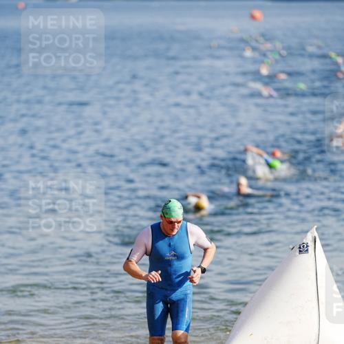 21.06.2026 - 29. Vierlanden-Triathlon LAZAROV Photography http://msf.ph/oto/9858821 21.06.2026 08:15:46 Schwimmen  meine-sportfotos.de