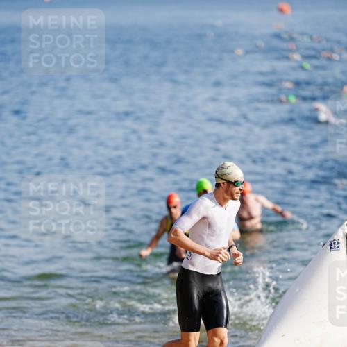 21.06.2026 - 29. Vierlanden-Triathlon LAZAROV Photography http://msf.ph/oto/9858851 21.06.2026 08:16:06 Schwimmen  meine-sportfotos.de