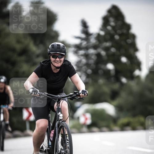 21.06.2026 - 29. Vierlanden-Triathlon H.Heesch http://msf.ph/oto/9858852 21.06.2026 10:31:17 Radfahren 229, 265, 280, 498, 612 meine-sportfotos.de