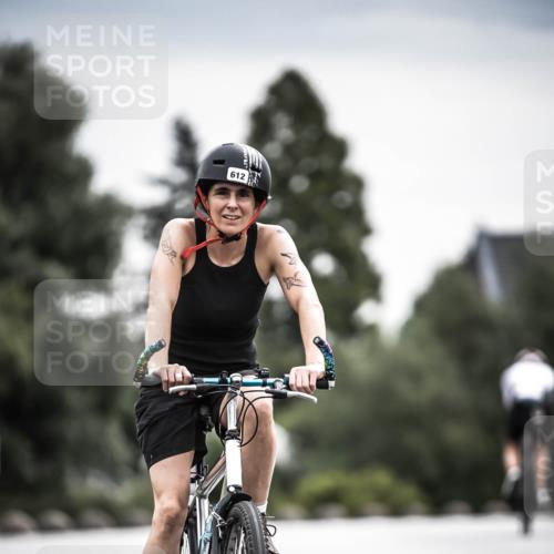 21.06.2026 - 29. Vierlanden-Triathlon H.Heesch http://msf.ph/oto/9858883 21.06.2026 10:31:20 Radfahren 265, 498, 612 meine-sportfotos.de