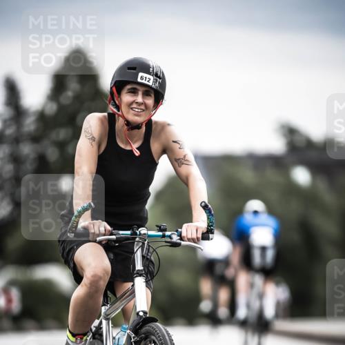 21.06.2026 - 29. Vierlanden-Triathlon H.Heesch http://msf.ph/oto/9858908 21.06.2026 10:31:20 Radfahren 265, 498, 612 meine-sportfotos.de