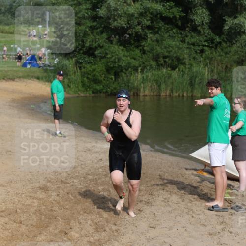 21.06.2026 - 29. Vierlanden-Triathlon Andreas Tolksdorf http://msf.ph/oto/9858967 21.06.2026 09:04:39 Schwimmen 290 meine-sportfotos.de