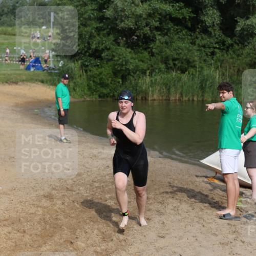 21.06.2026 - 29. Vierlanden-Triathlon Andreas Tolksdorf http://msf.ph/oto/9858973 21.06.2026 09:04:39 Schwimmen 290 meine-sportfotos.de