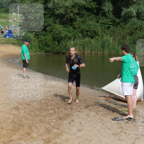 21.06.2026 - 29. Vierlanden-Triathlon Andreas Tolksdorf http://msf.ph/oto/9858997 21.06.2026 09:05:16 Schwimmen 192 meine-sportfotos.de