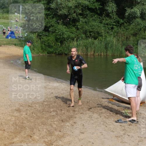 21.06.2026 - 29. Vierlanden-Triathlon Andreas Tolksdorf http://msf.ph/oto/9859003 21.06.2026 09:05:16 Schwimmen 192 meine-sportfotos.de