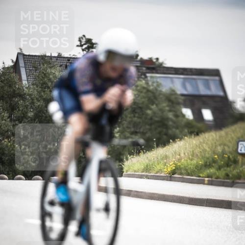21.06.2026 - 29. Vierlanden-Triathlon H.Heesch http://msf.ph/oto/9859008 21.06.2026 10:31:36 Radfahren 123, 145, 301, 337, 489, 510 meine-sportfotos.de