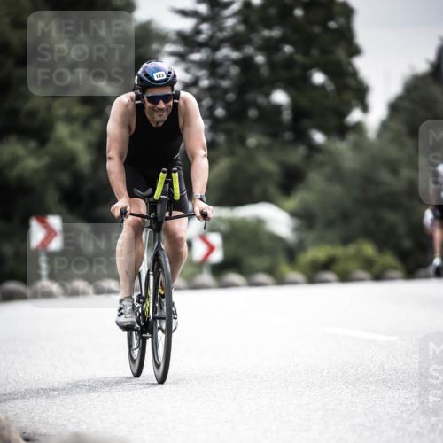 21.06.2026 - 29. Vierlanden-Triathlon H.Heesch http://msf.ph/oto/9859047 21.06.2026 10:31:42 Radfahren 123, 226, 301, 308, 1357 meine-sportfotos.de