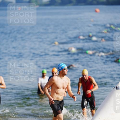 21.06.2026 - 29. Vierlanden-Triathlon LAZAROV Photography http://msf.ph/oto/9859061 21.06.2026 08:17:09 Schwimmen  meine-sportfotos.de
