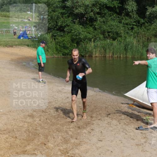 21.06.2026 - 29. Vierlanden-Triathlon Andreas Tolksdorf http://msf.ph/oto/9859092 21.06.2026 09:05:16 Schwimmen 192 meine-sportfotos.de