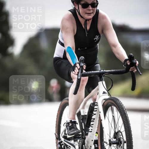 21.06.2026 - 29. Vierlanden-Triathlon H.Heesch http://msf.ph/oto/9859121 21.06.2026 10:31:45 Radfahren 123, 202, 226, 308, 389, 1357 meine-sportfotos.de