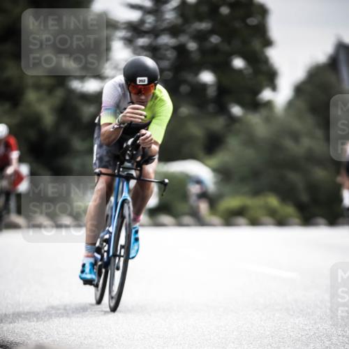 21.06.2026 - 29. Vierlanden-Triathlon H.Heesch http://msf.ph/oto/9859129 21.06.2026 10:31:51 Radfahren 62, 202, 213, 226, 308, 332, 389, 441 meine-sportfotos.de