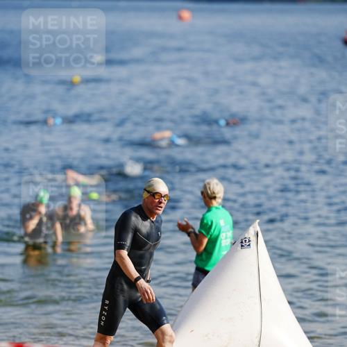 21.06.2026 - 29. Vierlanden-Triathlon LAZAROV Photography http://msf.ph/oto/9859282 21.06.2026 08:18:32 Schwimmen  meine-sportfotos.de