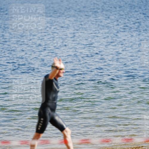 21.06.2026 - 29. Vierlanden-Triathlon LAZAROV Photography http://msf.ph/oto/9859287 21.06.2026 08:18:34 Schwimmen  meine-sportfotos.de