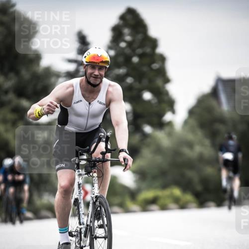 21.06.2026 - 29. Vierlanden-Triathlon H.Heesch http://msf.ph/oto/9859301 21.06.2026 10:31:59 Radfahren 52, 62, 137, 138, 213, 332, 441, 617 meine-sportfotos.de