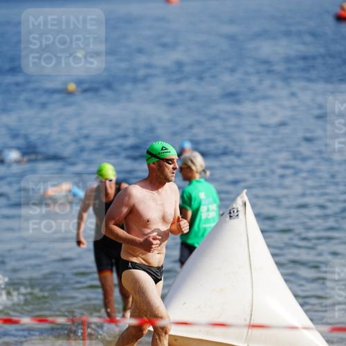 21.06.2026 - 29. Vierlanden-Triathlon LAZAROV Photography http://msf.ph/oto/9859362 21.06.2026 08:18:55 Schwimmen  meine-sportfotos.de