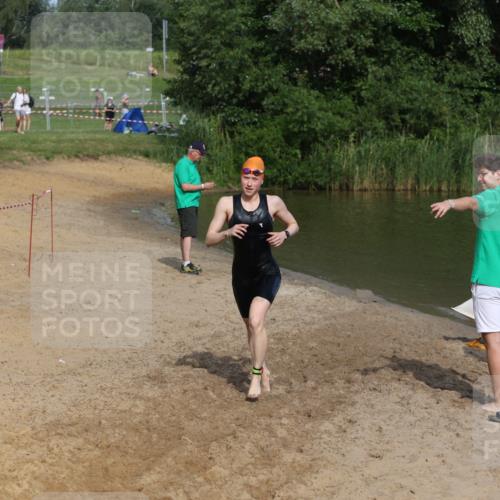 21.06.2026 - 29. Vierlanden-Triathlon Andreas Tolksdorf http://msf.ph/oto/9859402 21.06.2026 09:05:49 Schwimmen 299 meine-sportfotos.de
