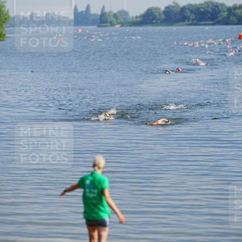 21.06.2026 - 29. Vierlanden-Triathlon LAZAROV Photography http://msf.ph/oto/9859432 21.06.2026 08:32:15 Schwimmen  meine-sportfotos.de
