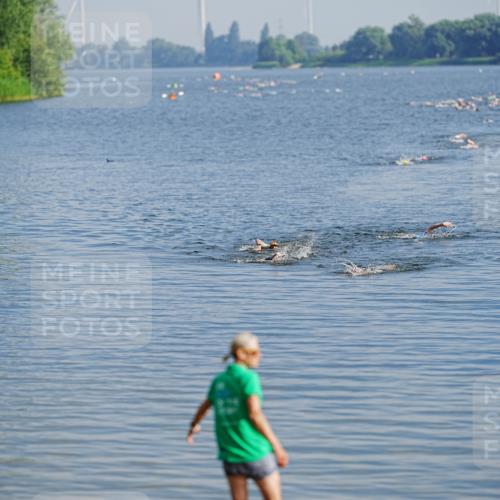 21.06.2026 - 29. Vierlanden-Triathlon LAZAROV Photography http://msf.ph/oto/9859435 21.06.2026 08:32:16 Schwimmen  meine-sportfotos.de